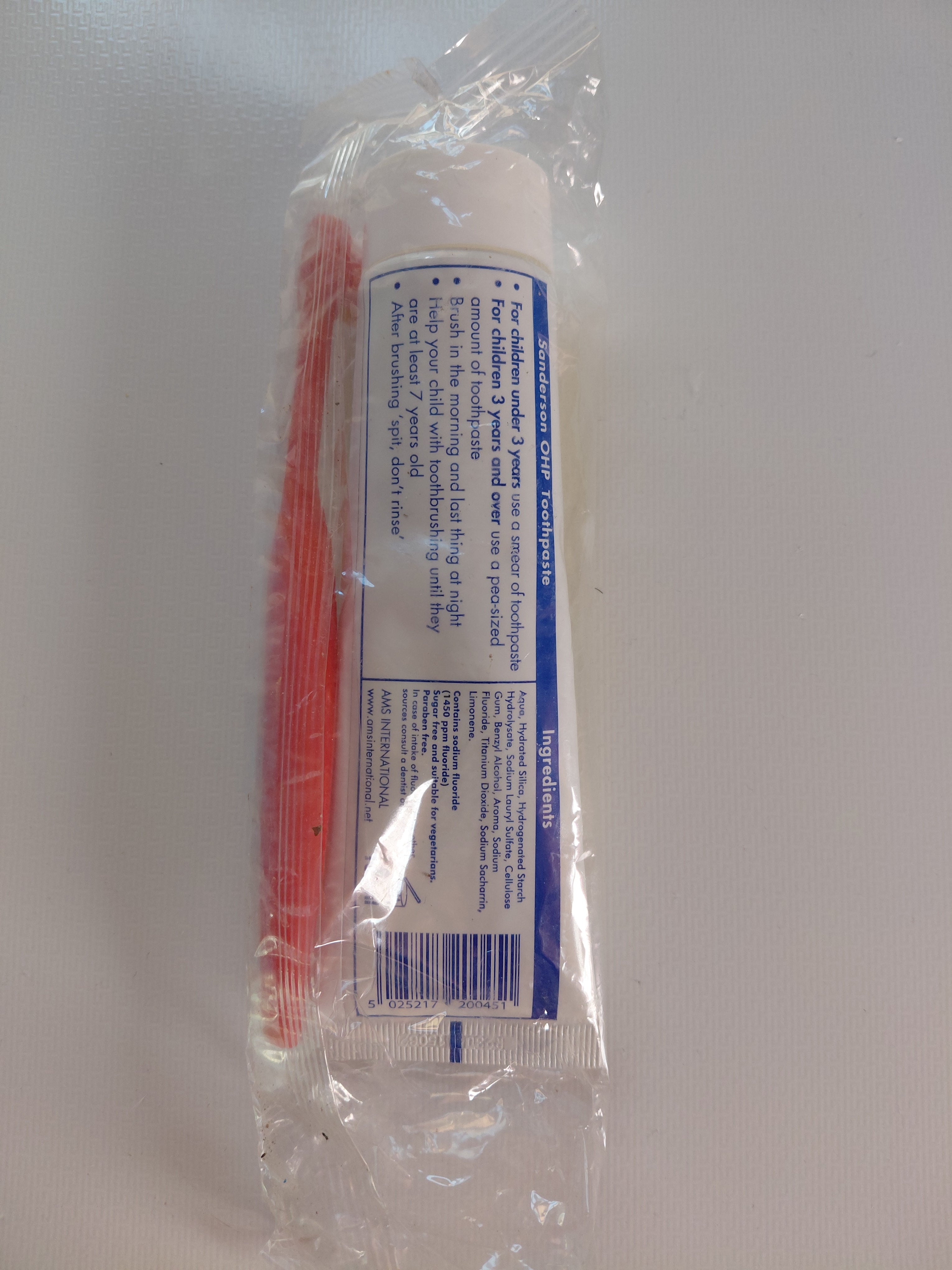 Family fluoride toothpaste 1450 ppmF, 100ml, supplied with toothbrush.