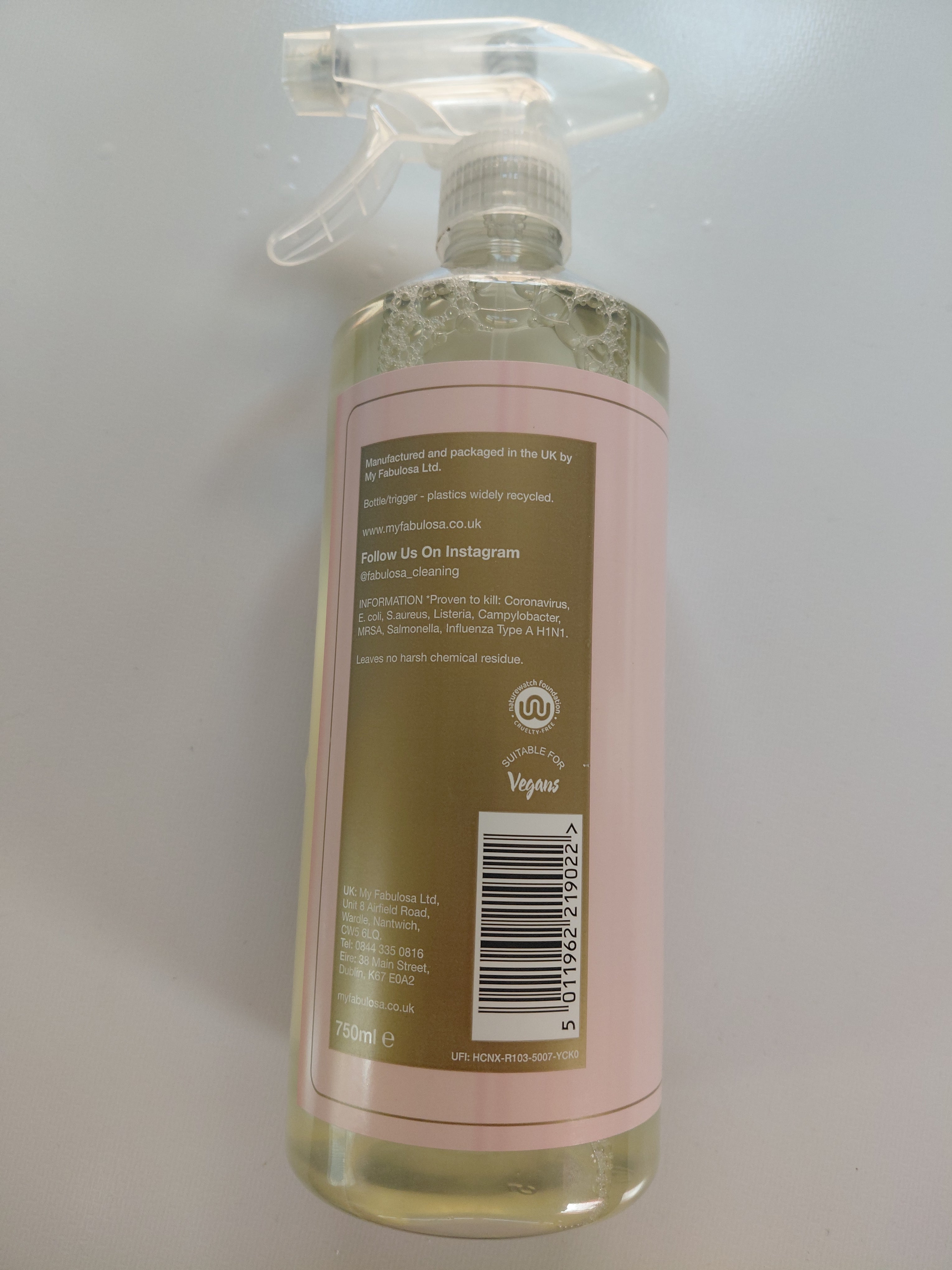 Luxury multi-purpose disinfectant with Twilight Bouquet fragrance. Helps eliminate odours and kills 99.9% of bacteria and viruses. 750ml.