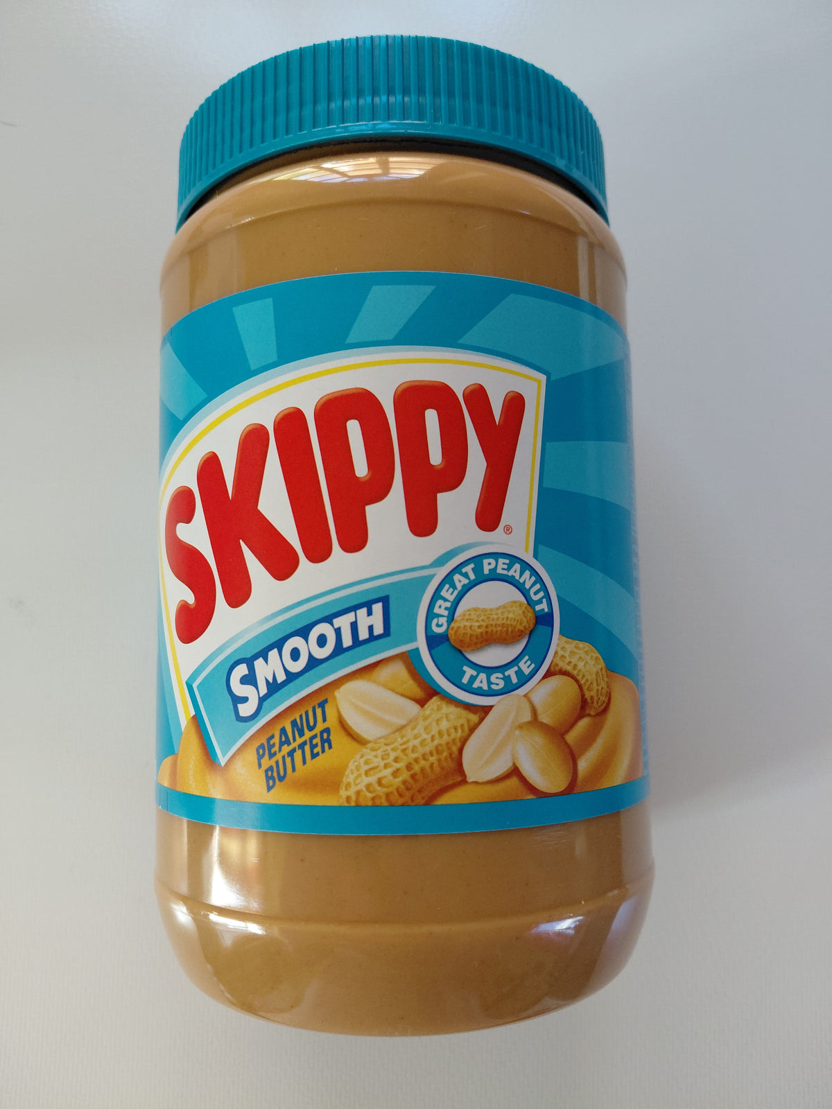 Smooth and creamy peanut butter with a rich roasted peanut taste. Ideal for toast, sandwiches, baking and snacks.