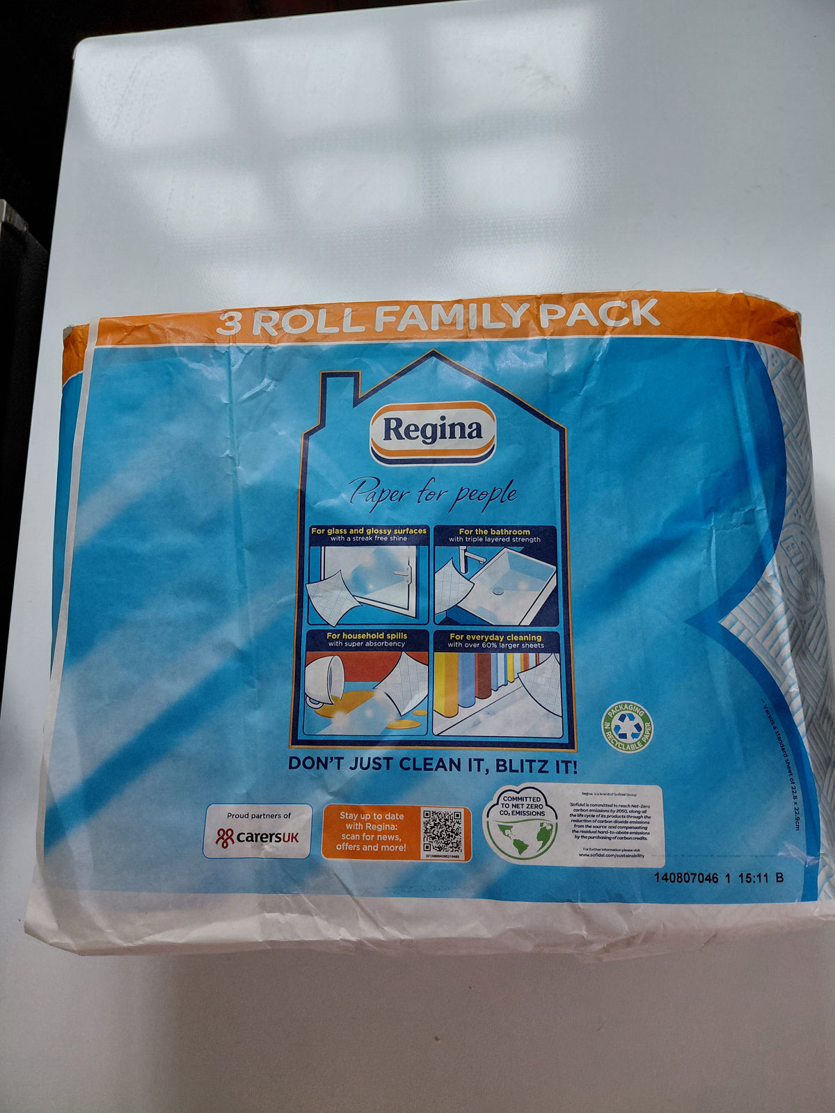 Regina Blitz Household Towel – 3 Roll Family Pack