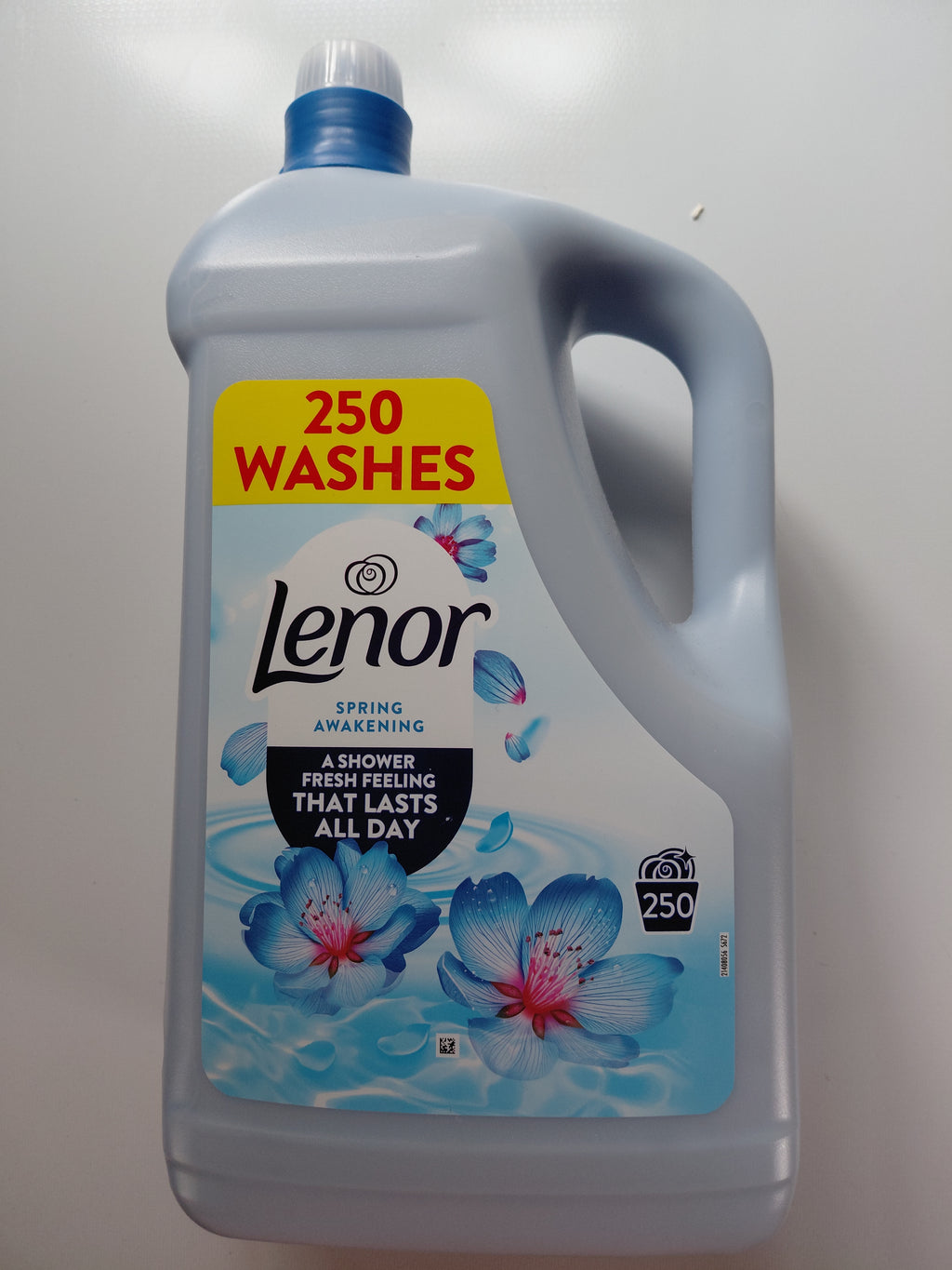 Lenor Spring Awakening Fabric Conditioner 4L – 250 Washes